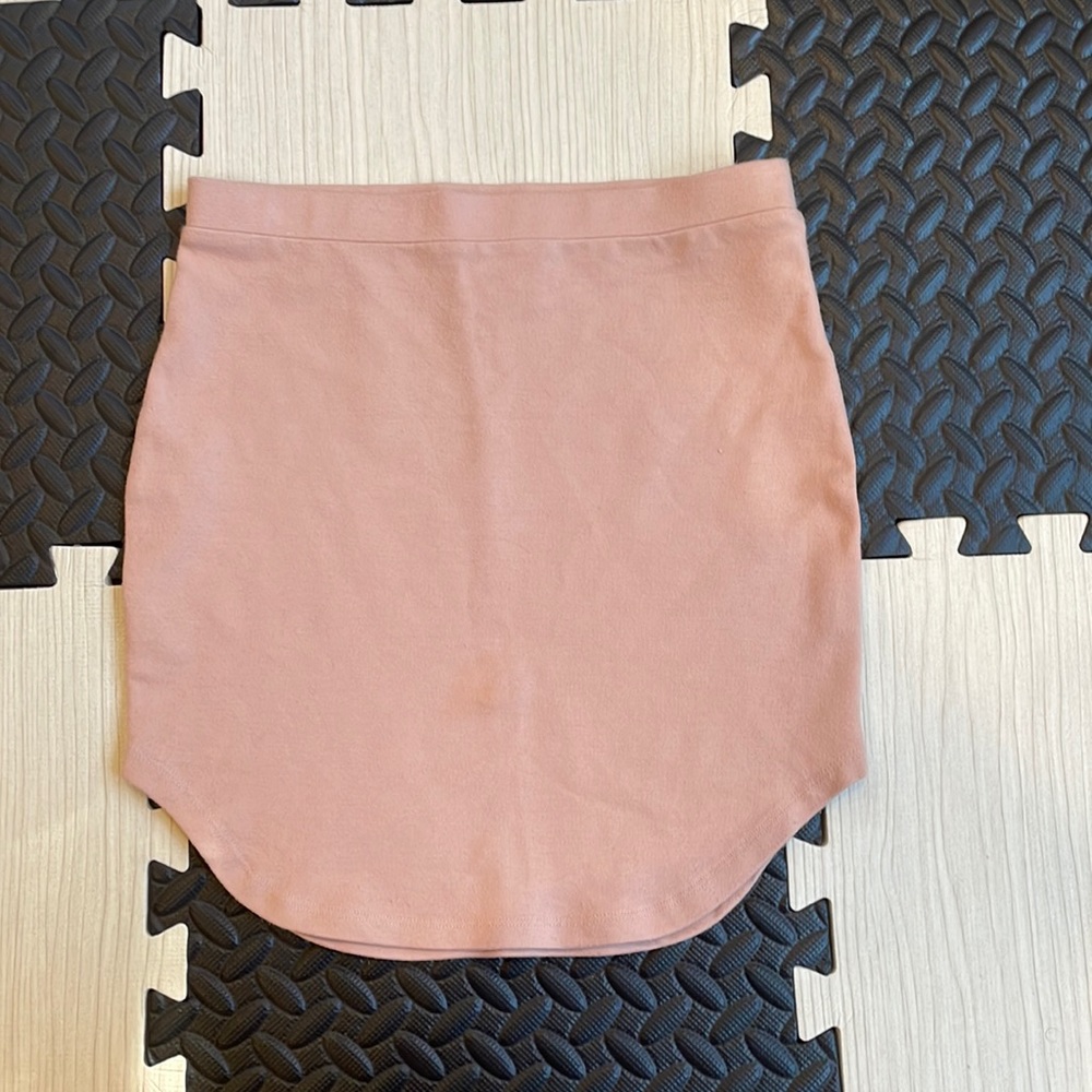 Forever 21 Miniskirt in color, pink size small